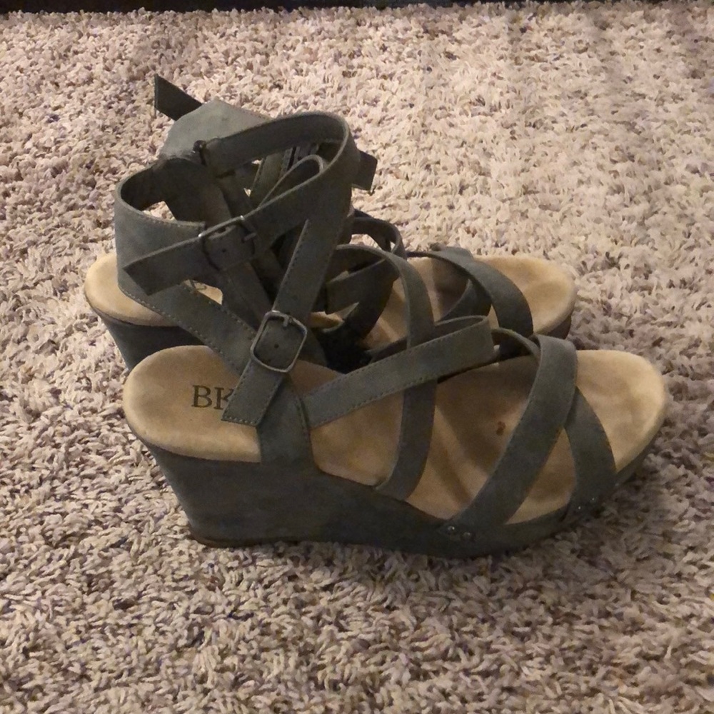 BKE Gray Wedge Sandals